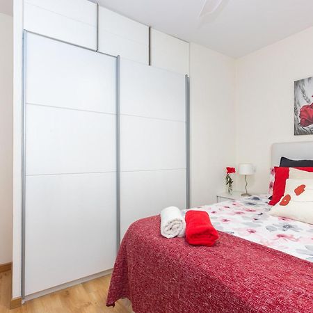 شقة مدريد  في Apartamento Puente De Segovia المظهر الخارجي الصورة