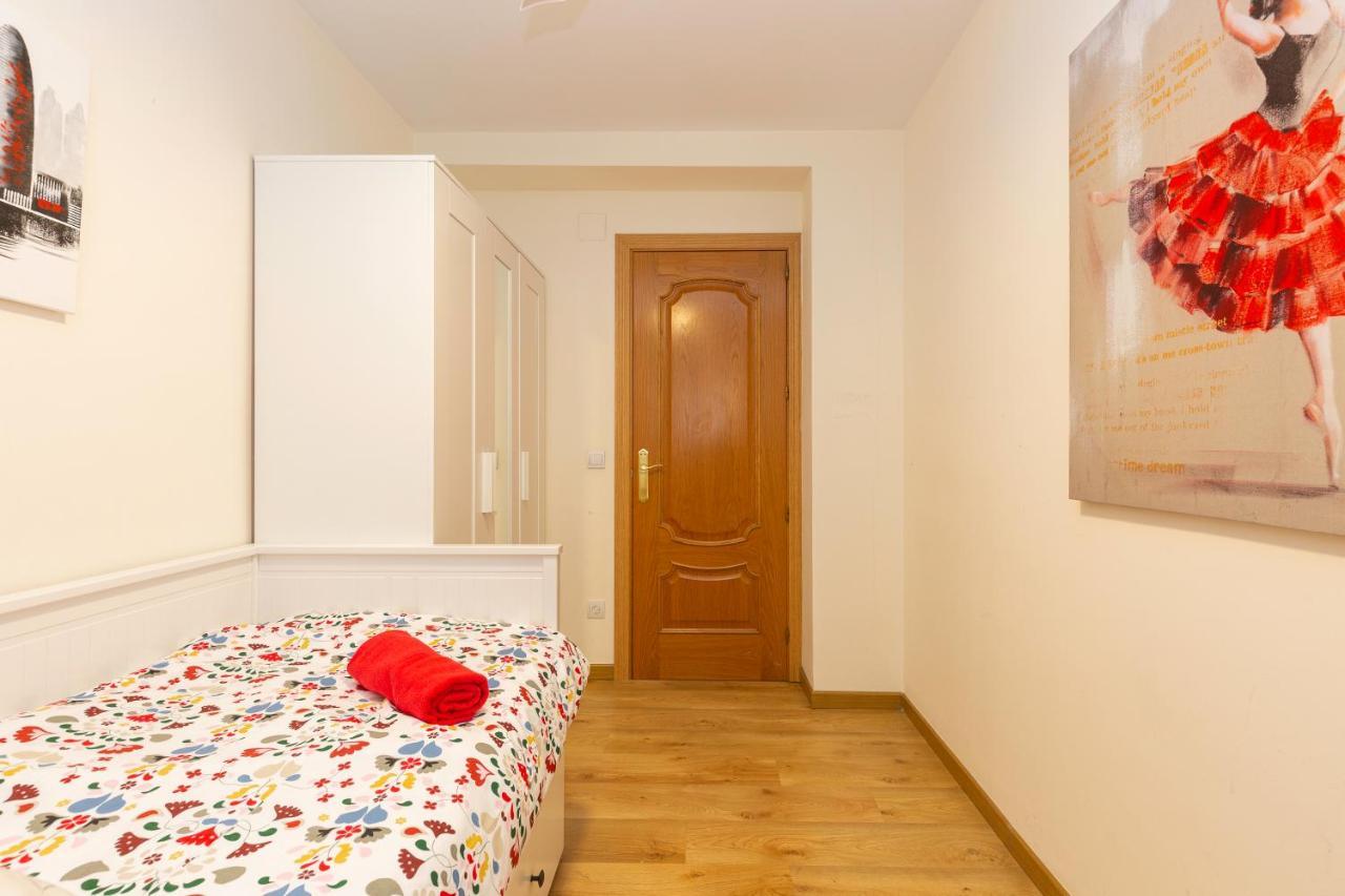 شقة مدريد  في Apartamento Puente De Segovia المظهر الخارجي الصورة