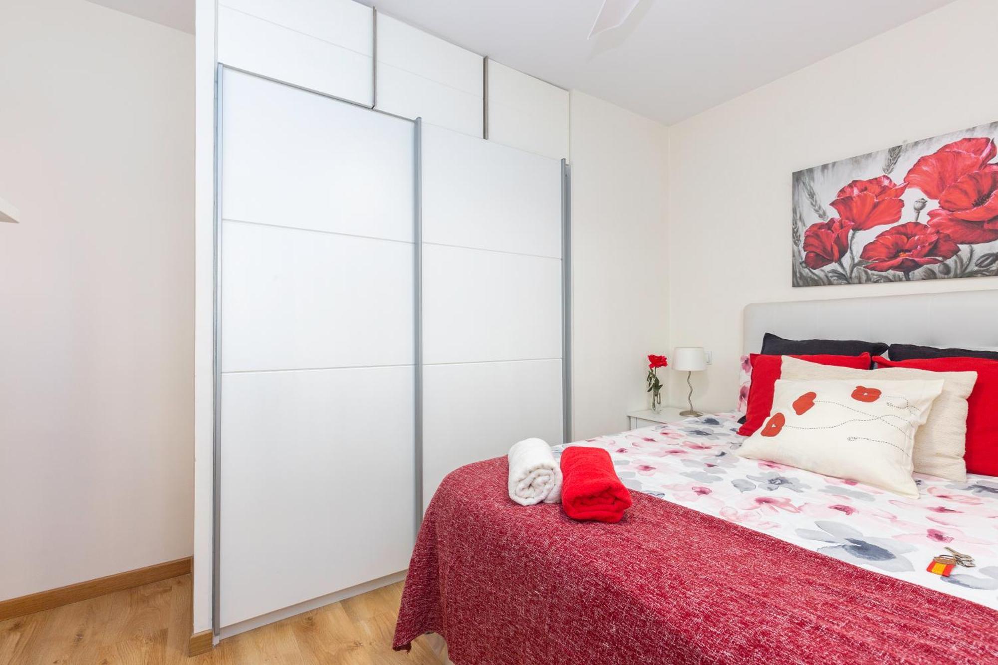 شقة مدريد  في Apartamento Puente De Segovia المظهر الخارجي الصورة
